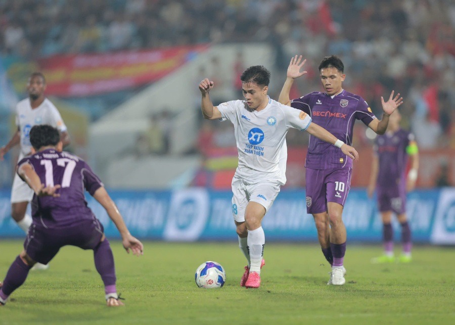 Becamex HCMC sẽ gặp khó trên sân của Nam Định. nhan-dinh-soi-keo-nam-dinh-vs-becamex-hcmc-luc-18h00-ngay-18-10-2025-2